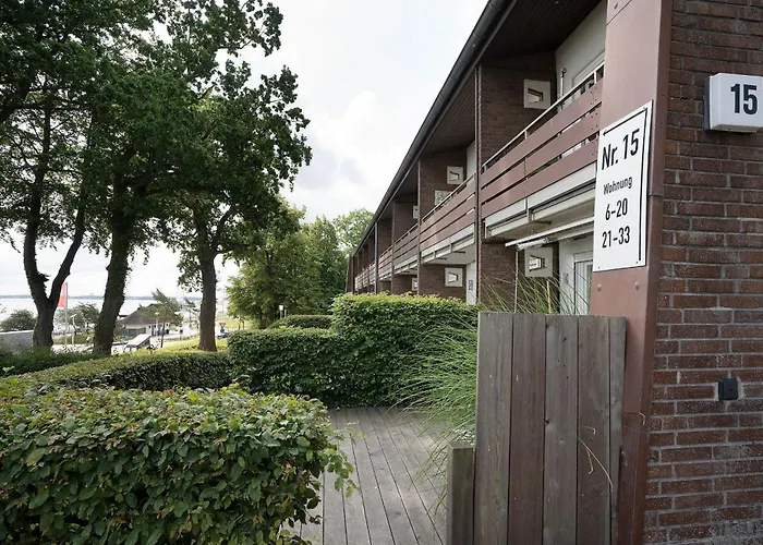 Hang 15 Seeblick 8 *